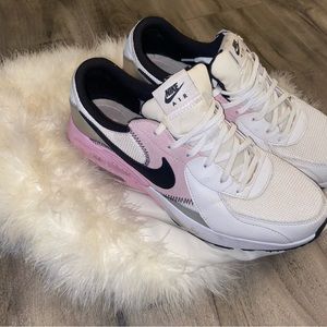 Womens Nike Air Max sz 11